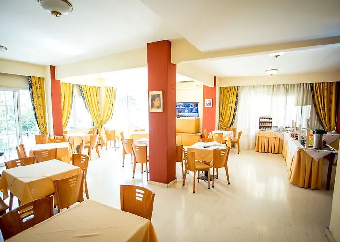 Galaxy Hotel 2*