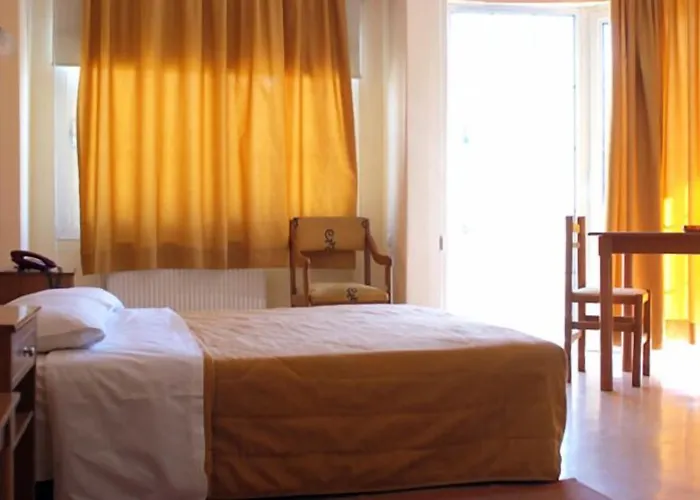 Galaxy Hotel 2*